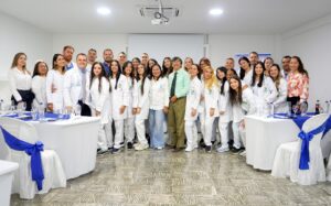 Reconocimiento a médicos internos por su labor en el Hospital Departamental Tomás Uribe Uribe